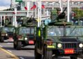 Vehículos blindados taiwaneses en una carretera.