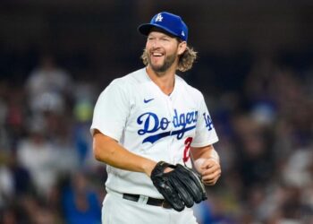 Clayton Kershaw de Los Angeles Dodgers hará su debut de 2025 MLB el sábado