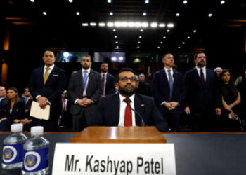 Kash Patel, candidato del presidente Donald Trump, será director de la Oficina Federal de Investigación, llega a testificar durante su audiencia de confirmación ante el Comité Judicial del Senado en el Edificio de la Oficina del Senado de Dirksen el 30 de enero de 2025, en Washington, DC, DC.