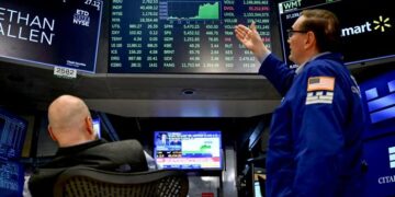 El comercio de acciones del Congreso erosiona significativamente la confianza pública, encuentra el estudio