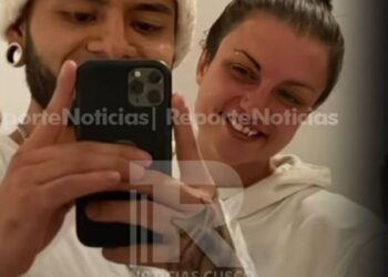 Selfie de Piero Villanueva y Hannah Almond.