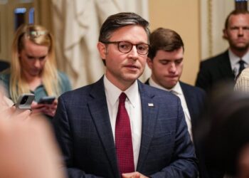 El presidente de la Cámara de Representantes dice que 3 demócratas podrían enfrentar ramificaciones después del incidente de las instalaciones de hielo