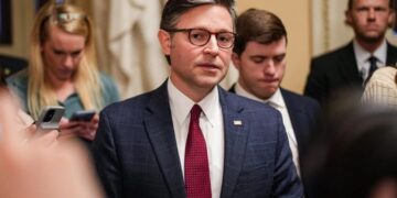 El presidente de la Cámara de Representantes dice que 3 demócratas podrían enfrentar ramificaciones después del incidente de las instalaciones de hielo