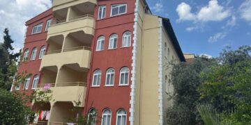 Edificio de varios pisos en Marmaris, Turquía.