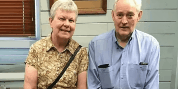 Foto de una pareja mayor.