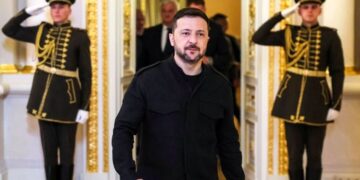 En respuesta a Putin, Zelenskyy dice que el alto el fuego debe venir antes de que las conversaciones de paz