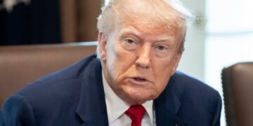 Presidente Trump en una reunión del gabinete.