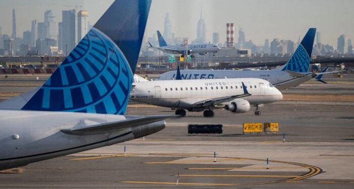 FAA para abordar la agitación del aeropuerto de Newark con actualizaciones tecnológicas, empuje de personal