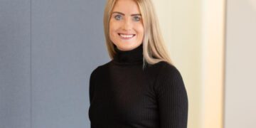 Foto de Simone White, una abogada británica.