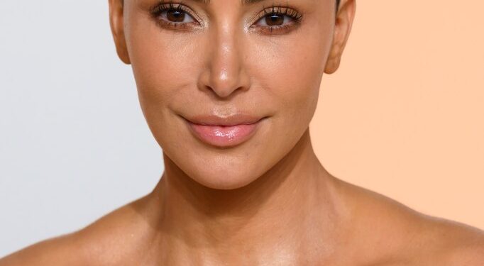 Kim Kardashian en la fiesta de los Oscar Vanity Fair.