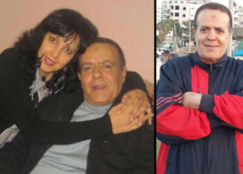 Ashjan Ajour abraza a su padre, Najy Ajour, un carismático jugador de fútbol palestino y celebridad nacional, durante una visita a Gaza. Fue separado del resto de la familia cuando el cruce de Rafah se cerró el 7 de mayo de 2024.