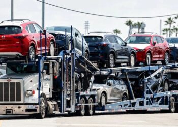 La tarifa de la parte automática del 25 por ciento de Trump entra en vigencia