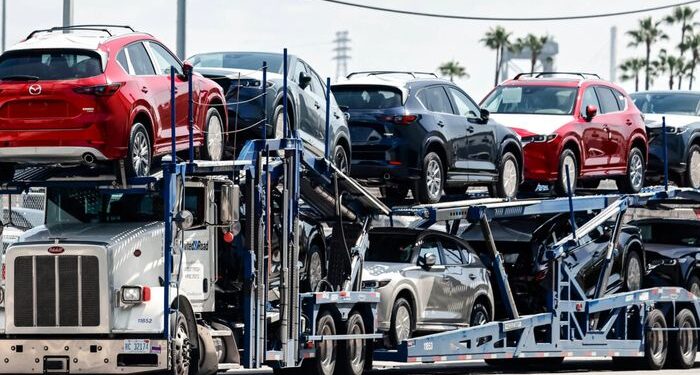 La tarifa de la parte automática del 25 por ciento de Trump entra en vigencia