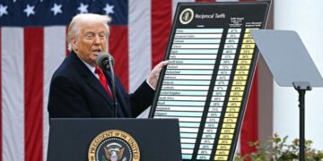 Los aranceles se restablecen temporalmente por el tribunal de apelaciones, revirtiendo la orden del tribunal inferior