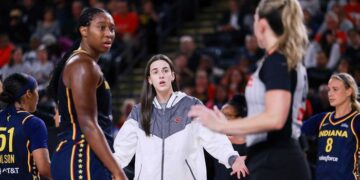 Los jugadores de Indiana Fever usan 'Gut Punch' y 'Humling' para describir jugar sin Caitlin Clark