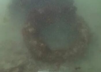 Restos submarinos del Koning Willem de Tweede.