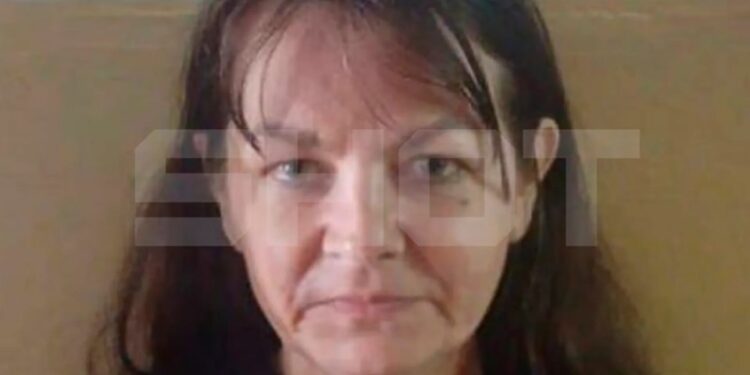 Foto de Svetlana, una madre rusa de 46 años detenida por presuntamente ordenar el asesinato por contrato de su hija de 12 años.