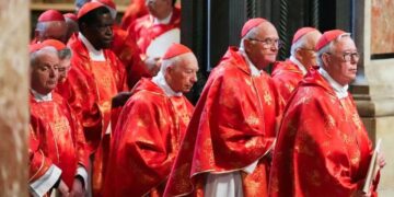 No Papa seleccionado después de la primera votación en Cónclave