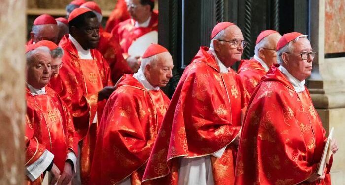 No Papa seleccionado después de la primera votación en Cónclave