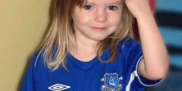 Foto de Madeleine McCann con una camiseta de Everton Soccer.