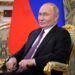 Vladimir Putin en un traje.