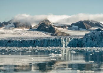 Glaciar Ártico en Longyearbyen, Svalbard.