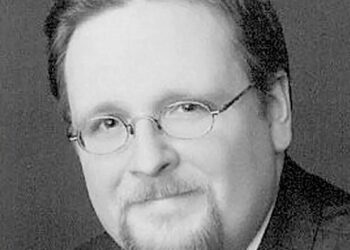 Tiro en la cabeza en blanco y negro de Christian Steffen.