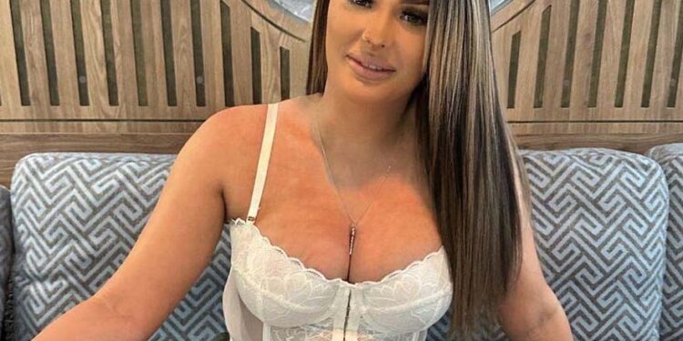 Charlotte May Lee, acusada de contrabandear el cannabis en Colombo.