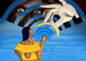 Una persona que lleva un top de oro y pantalones de la voraz de oro grita a una mano de siete dedos que está robando una barra de Wifi de ella como un hombre cuadrado que mira desde la oscuridad observa en