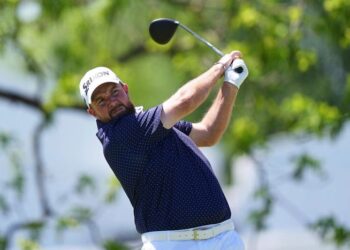 Straka, Lowry manejará condiciones ventajosas en suist, diríjase a la ronda final empatada en el cricket de Philly