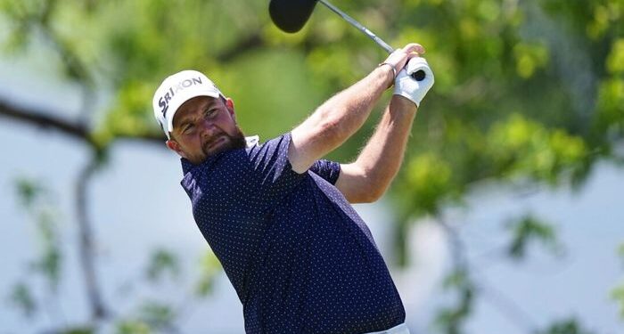 Straka, Lowry manejará condiciones ventajosas en suist, diríjase a la ronda final empatada en el cricket de Philly