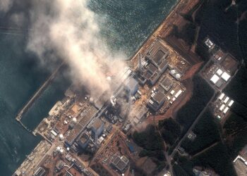 Imagen satelital de la planta de energía nuclear Fukushima Dai-Ichi después de las explosiones.
