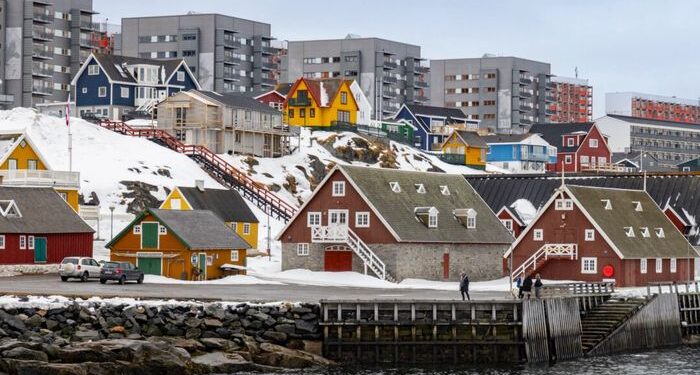 Trump: Anexación militar de Canadá 'muy poco probable', pero no descartó para Groenlandia