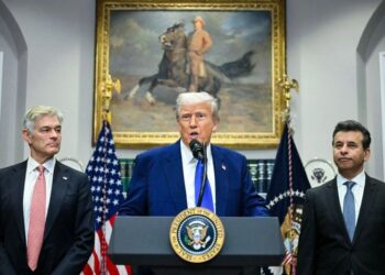 Trump firma la orden dirigida a reducir los precios de las drogas