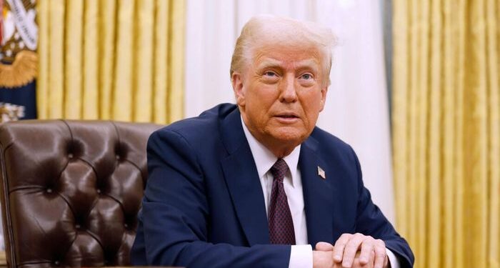 Trump llamará a Putin y Zelenskyy el lunes en intento para terminar con la guerra de Ucrania