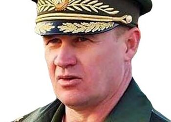 Retrato de Col-Gen Andrey Mordvichev.