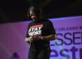 Sybrina Fulton, madre de Trayvon Martin, habla en el escenario en el Festival Essence 2017 en el Centro de Convenciones Morial Ernest N. el 30 de junio de 2017 en Nueva Orleans, Louisiana.