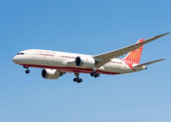 Air India Boeing 787 Dreamliner Landing.