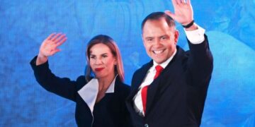 El historiador conservador gana la escorrentía presidencial de Polonia