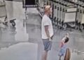 Imágenes de CCTV de un hombre arrojando a un niño pequeño al suelo.