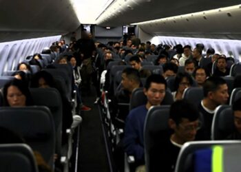 ICE envía 122 inmigrantes ilegales a China