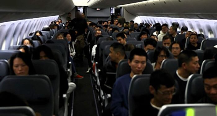 ICE envía 122 inmigrantes ilegales a China