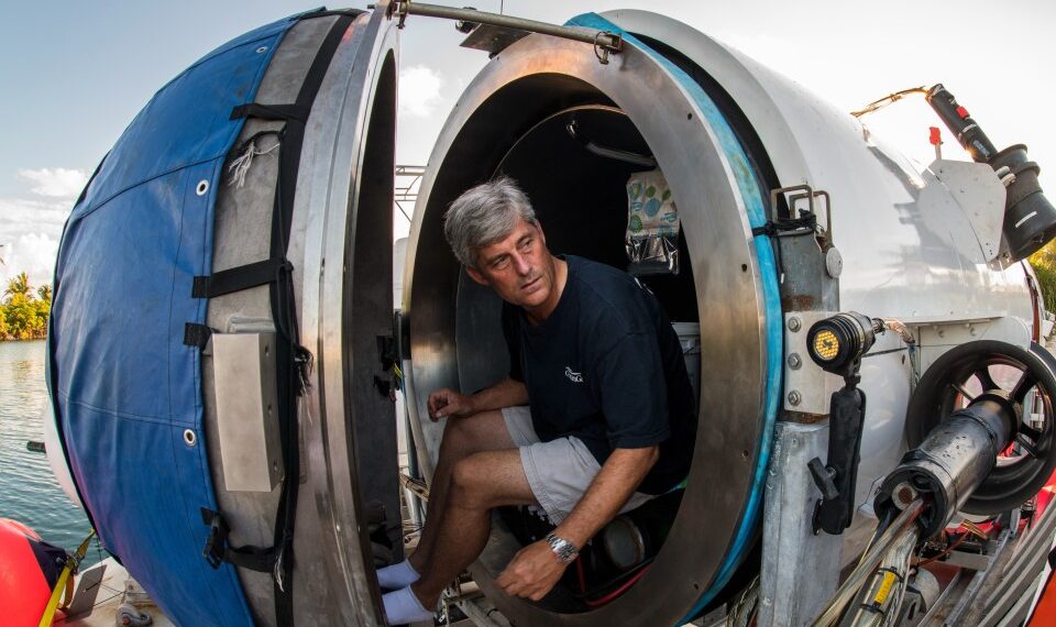 Stockton Rush Preparándose para una inmersión en solitario en el Titan Sumersible.