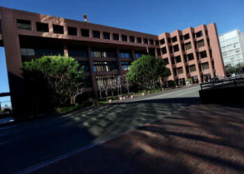 El edificio federal Edward J. Schwartz se encuentra a lo largo de Front Street en San Diego, California, el 17 de enero de 2010.