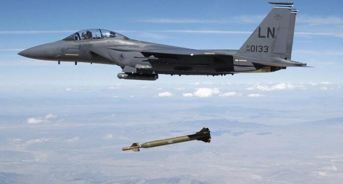 Por qué Israel necesita bombas 'Bunker-Buster' de EE. UU. Para atacar el sitio nuclear de Fordo de Irán