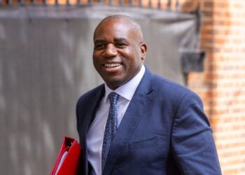 David Lammy, Secretario de Relaciones Exteriores, en una reunión del gabinete de Downing Street.