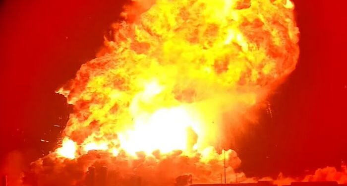 SpaceX dice que nadie lesionado después de la explosión de la nave espacial en Texas