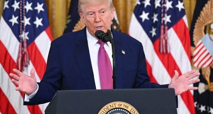 Trump advierte a Irán de represalia, dice que no tenía nada que ver con los ataques israelíes