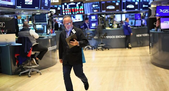 Wall Street Weekly: las acciones caen en medio de la incertidumbre política, Tensiones de Medio Oriente