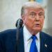 El presidente Donald Trump habla en un evento en la Oficina Oval de la Casa Blanca el 5 de mayo de 2025 en Washington, DC